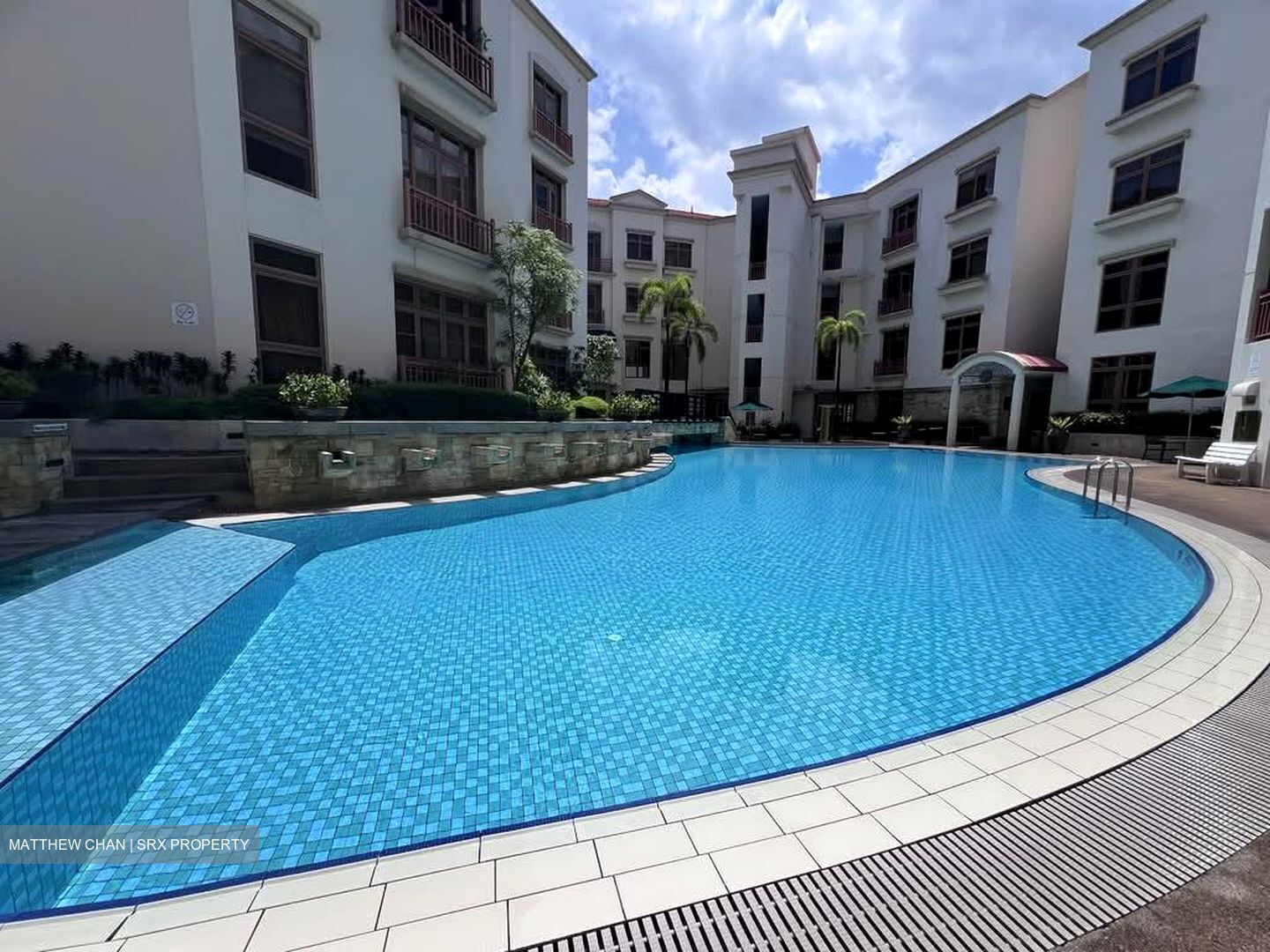 High Oak Condominium (D21), Condominium #552549561